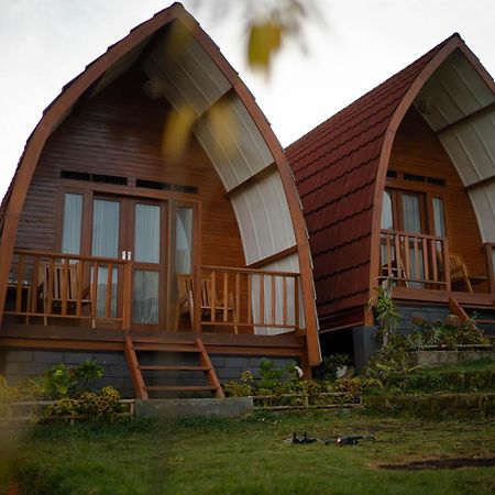 Family Rinjani Bungalow Sajang Eksteriør billede