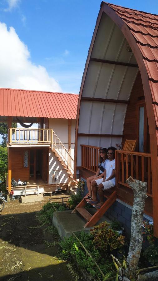 Family Rinjani Bungalow Sajang Eksteriør billede