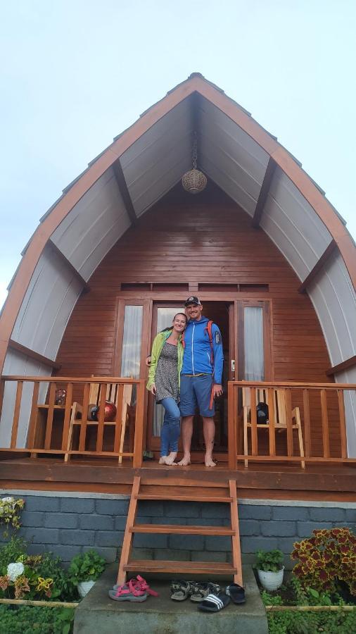 Family Rinjani Bungalow Sajang Eksteriør billede