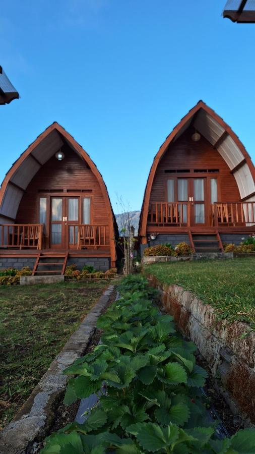 Family Rinjani Bungalow Sajang Eksteriør billede